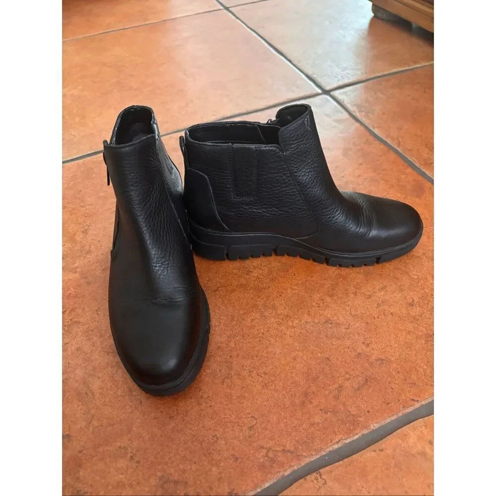 Vionic WeatherProof Black Booties